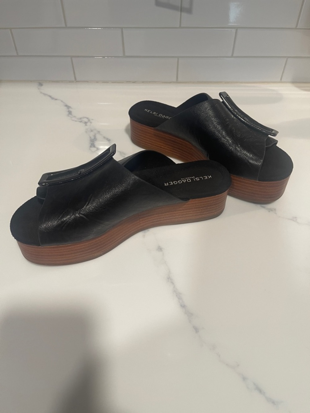 Kelsi Dagger Black Leather Platform Slide Sandals with Wood-Tone Sole - Picture 3 of 6